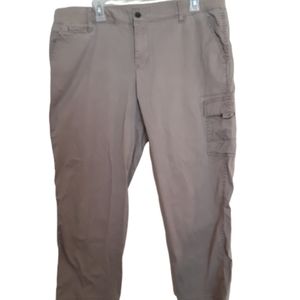 Sonoma sz 16 capri mid rise cargo pants